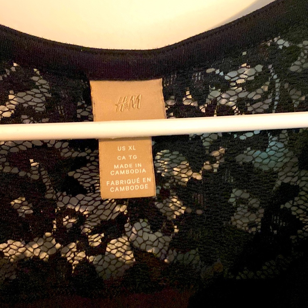 H&M too. I bought three because they were on sale. This one was not worn.